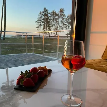 Valkla Puhkekeskus - Merevaatega Sviit * Salmitsu