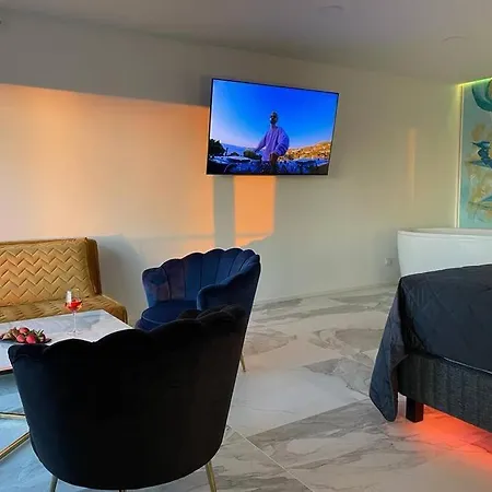 Apartment Valkla Puhkekeskus - Merevaatega Sviit Salmitsu